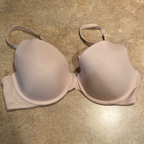PINK Victoria's Secret Other - Women’s Victoria Secret PINK bra size 34D